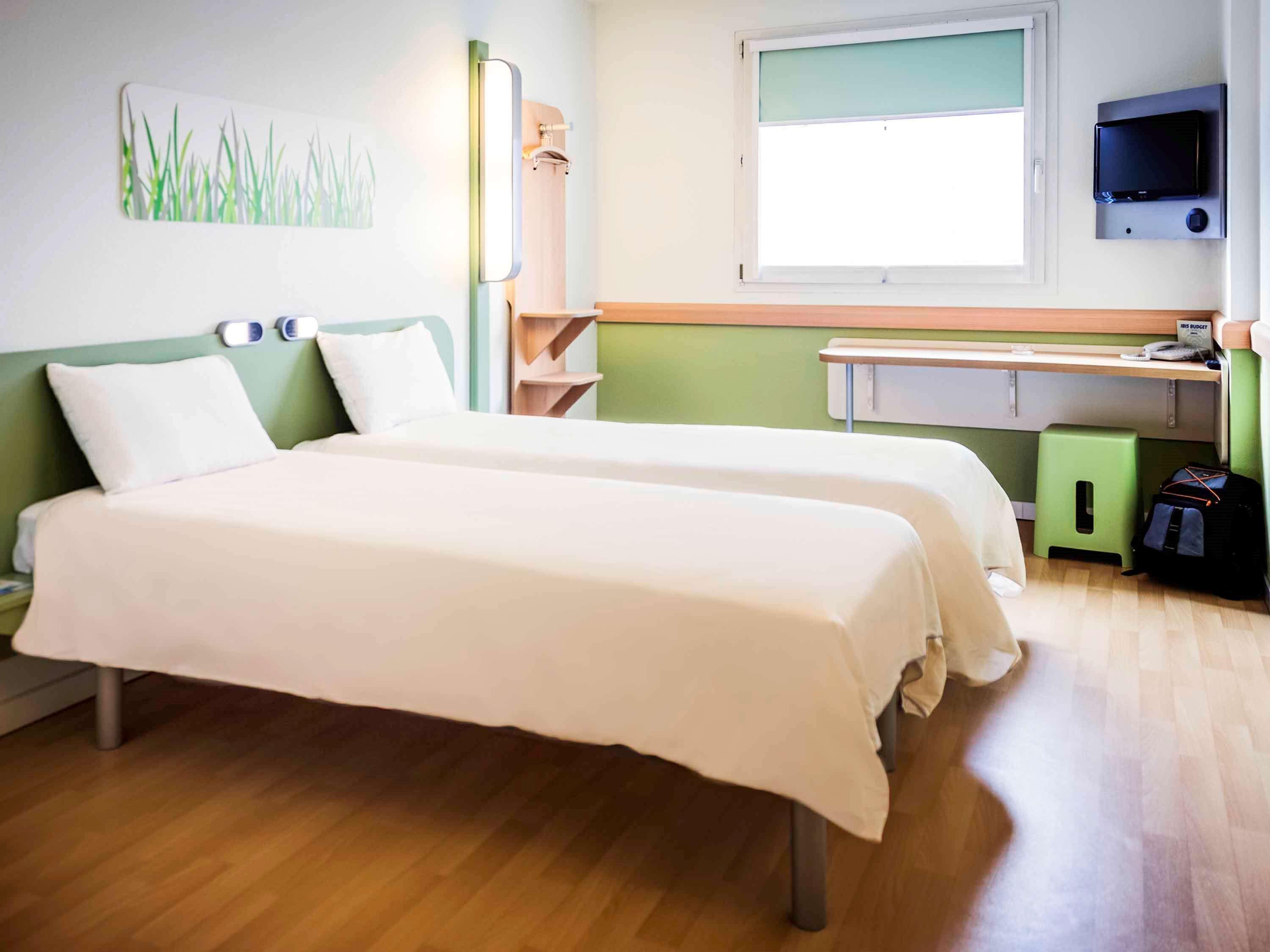Ibis Budget Barcelona San Andrés de la Barca Buitenkant foto