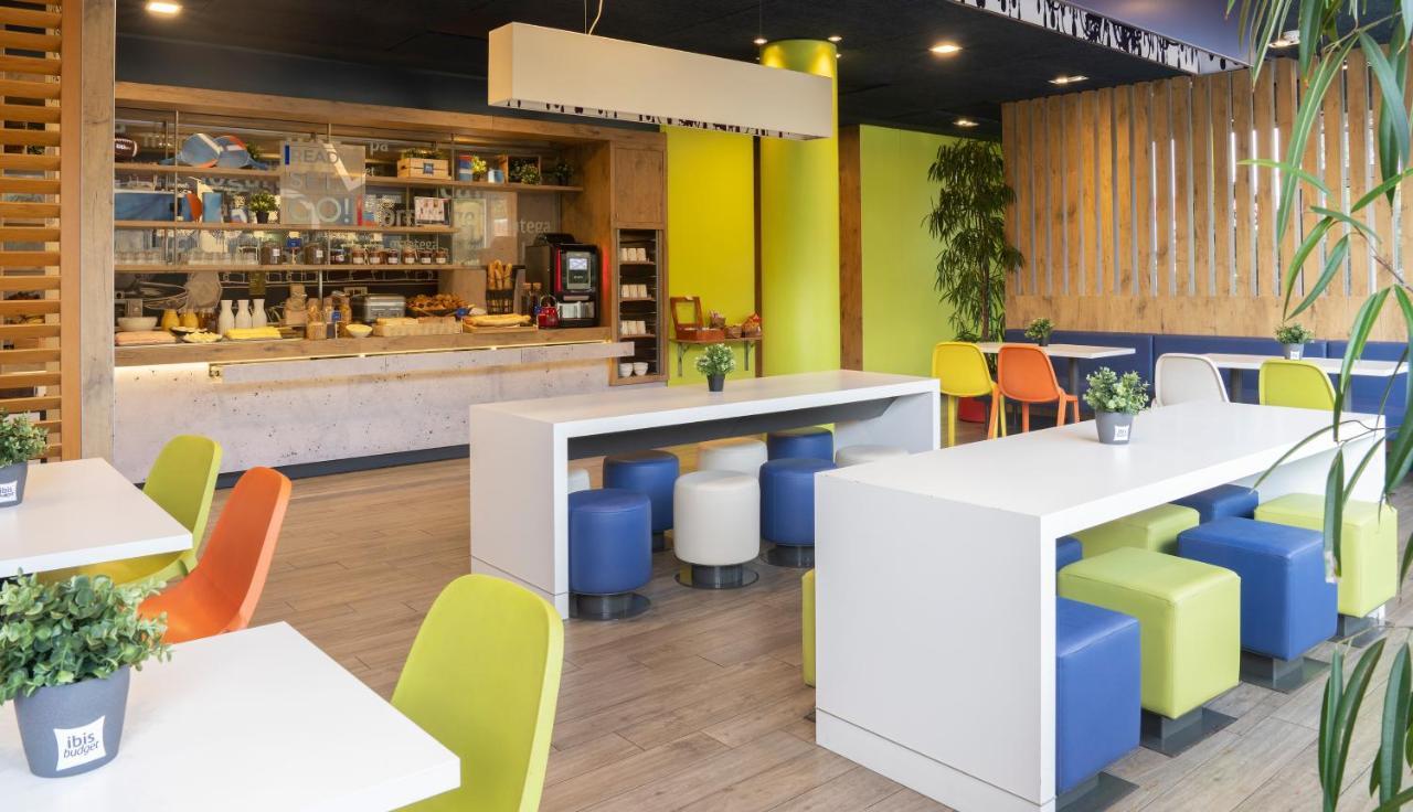 Ibis Budget Barcelona San Andrés de la Barca Buitenkant foto