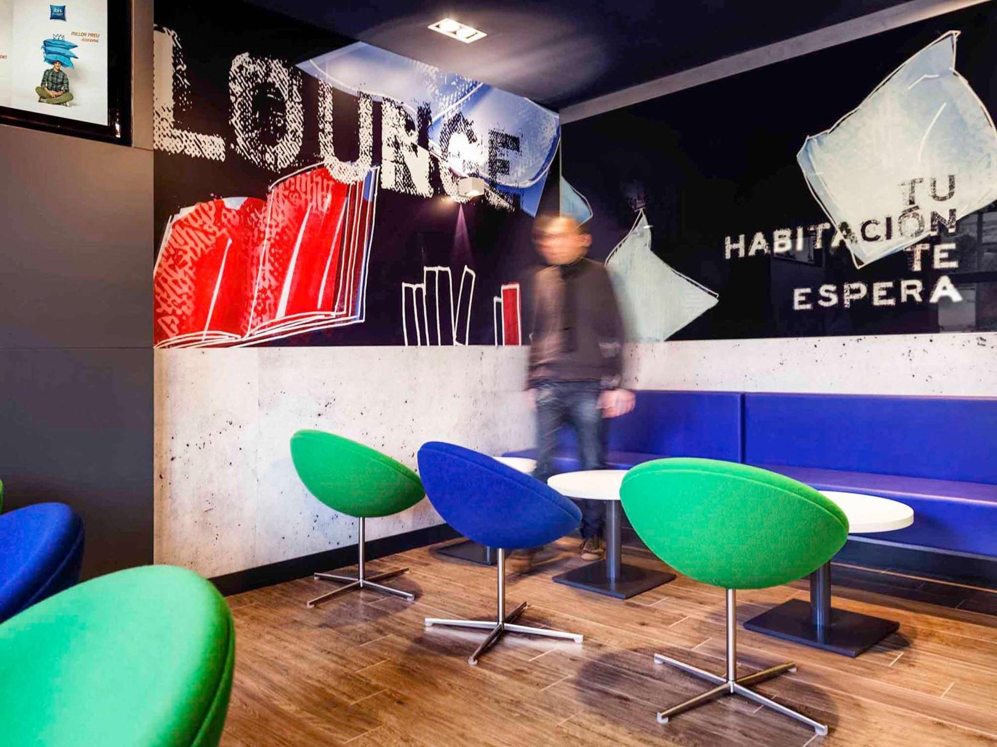 Ibis Budget Barcelona San Andrés de la Barca Buitenkant foto